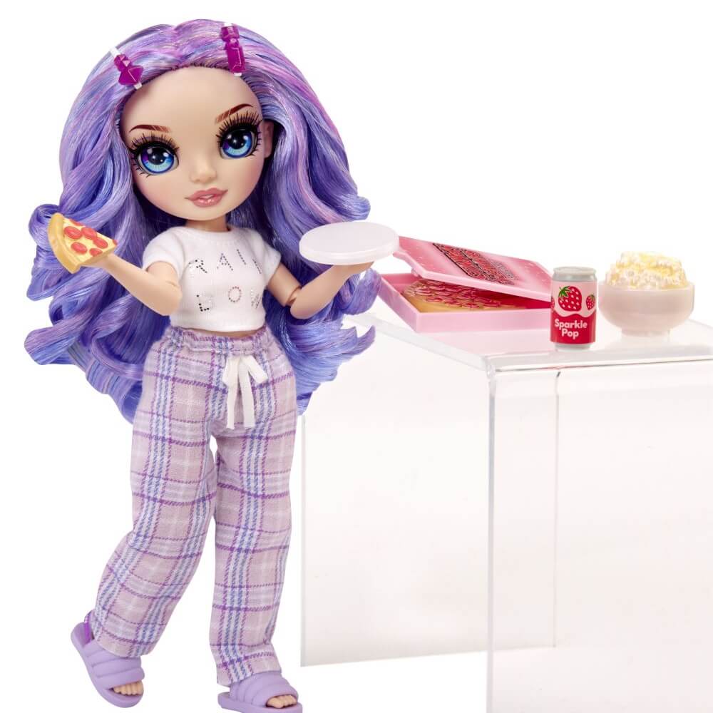 Rainbow High Junior Fashion baba pizsamában - Violet Willow